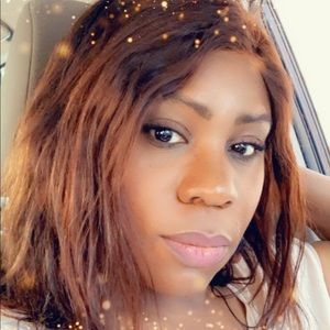 Meet your Posher, Claudja carmel